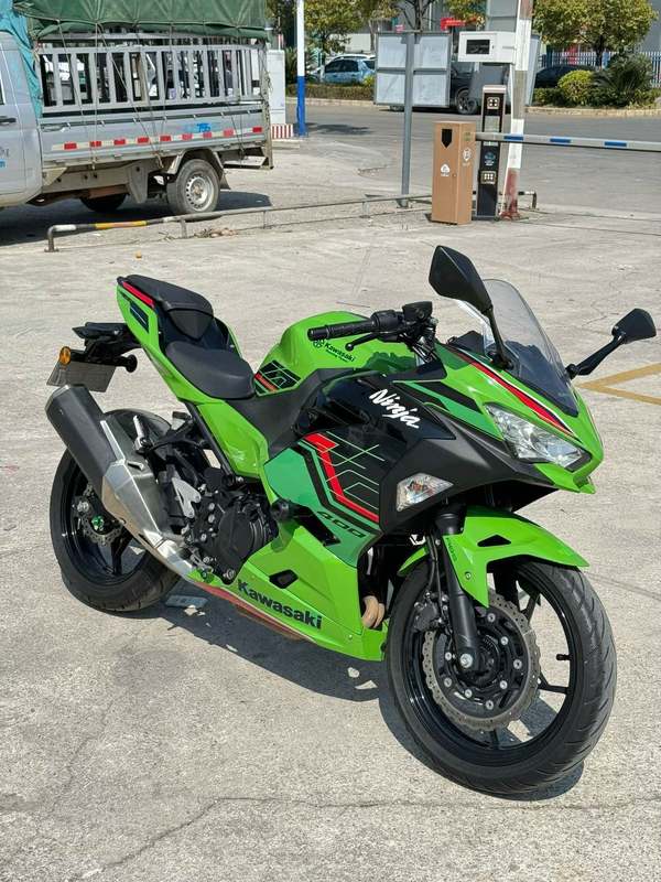 二手川崎Ninja 400