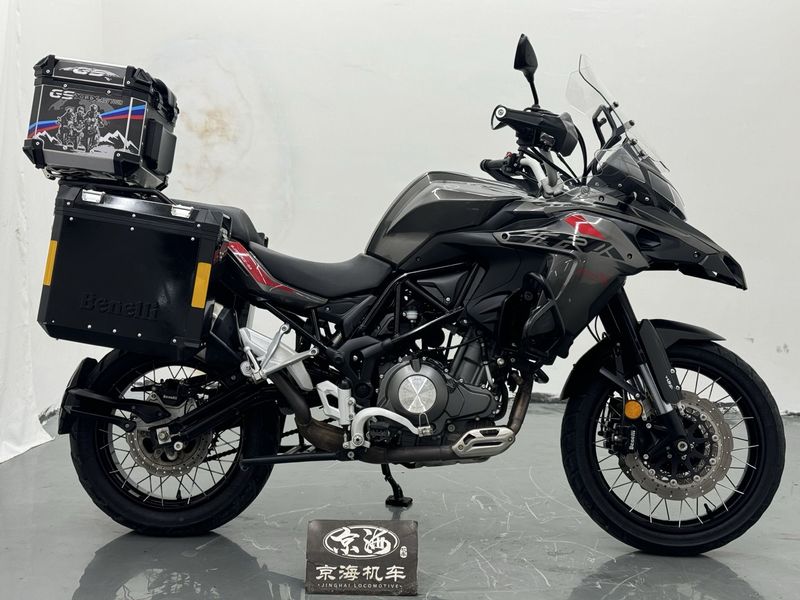 二手贝纳利金鹏 TRK502