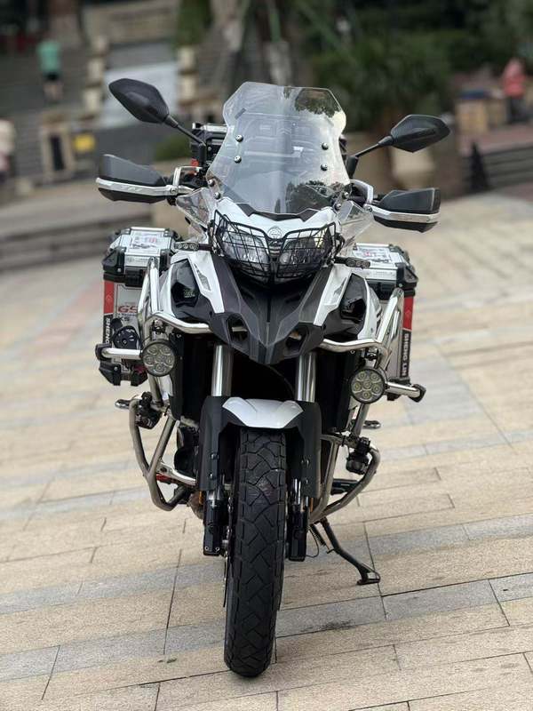 二手贝纳利金鹏 TRK502