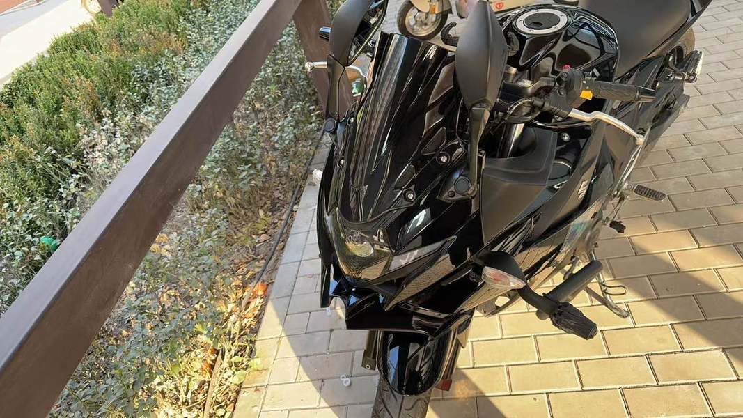 二手豪爵铃木GSX250R