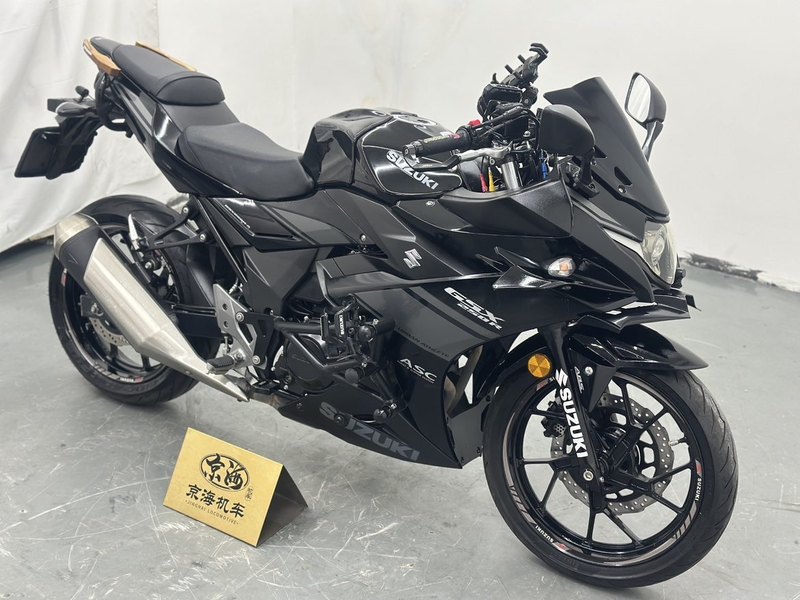 二手豪爵铃木GSX250R