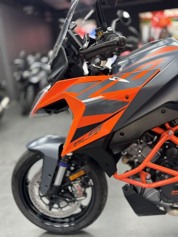 二手KTMR2R1290 Super Duke GT
