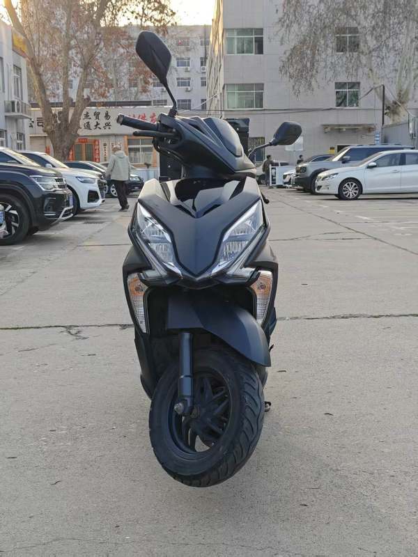 二手新大洲本田裂行 RX125Fi