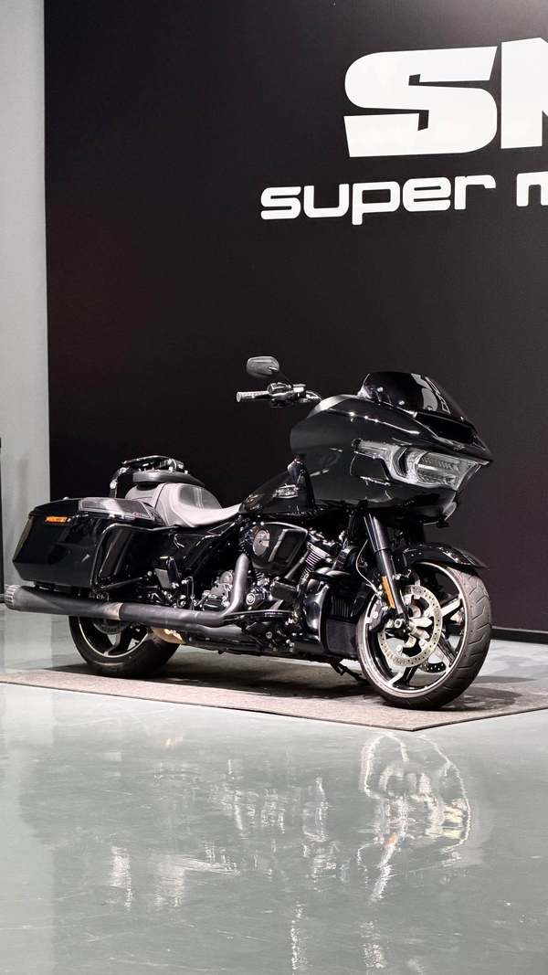 二手哈雷戴维森公路滑翔 Road Glide