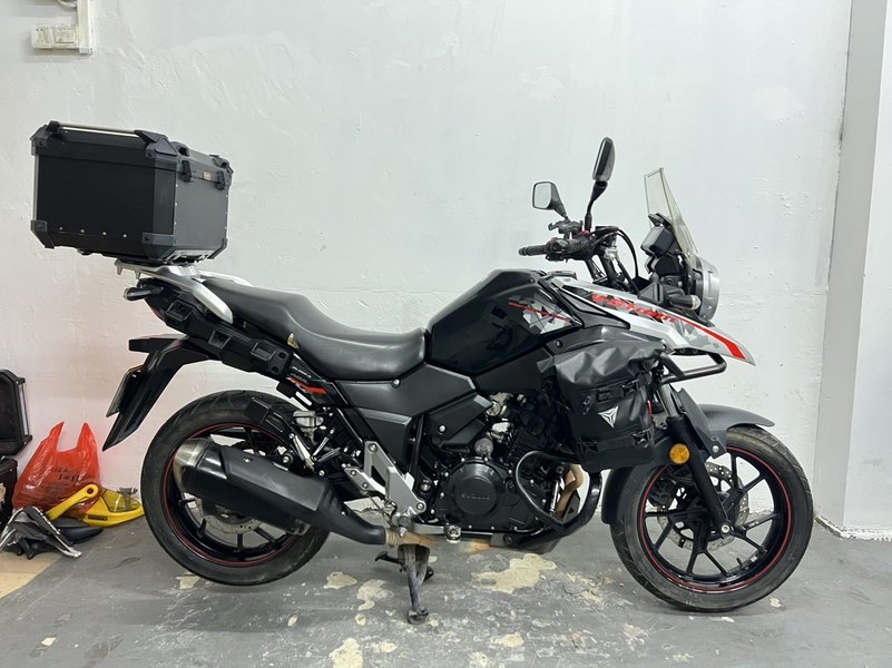 二手豪爵铃木DL250