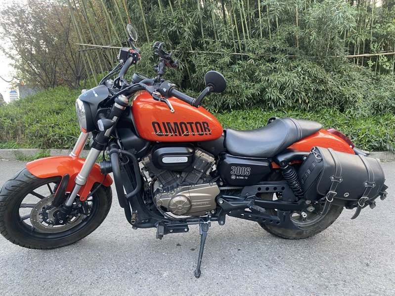 二手QJMOTOR闪300