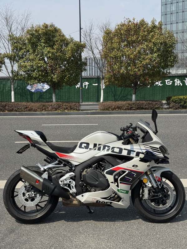 二手QJMOTOR赛800