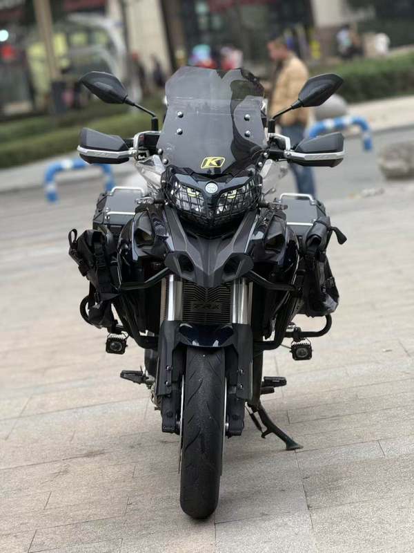 二手贝纳利金鹏 TRK502