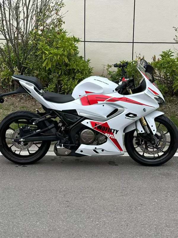 二手QJMOTOR赛250