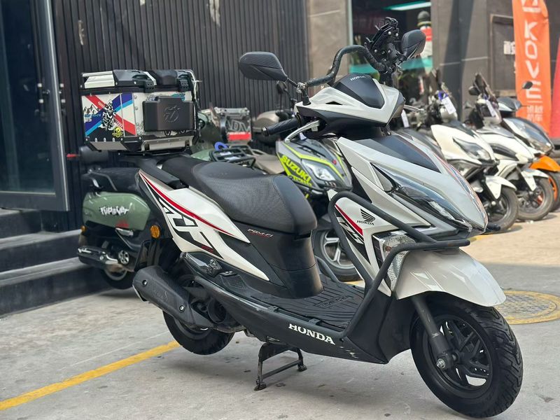 二手新大洲本田裂行 RX125Fi