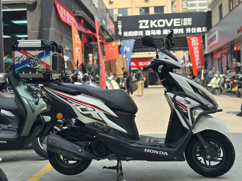 二手新大洲本田裂行 RX125Fi