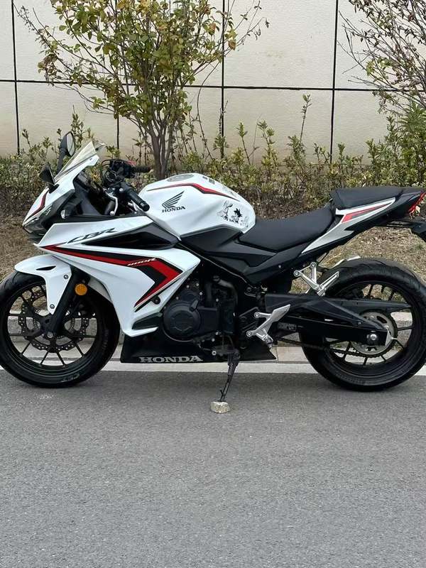 二手本田CBR400R