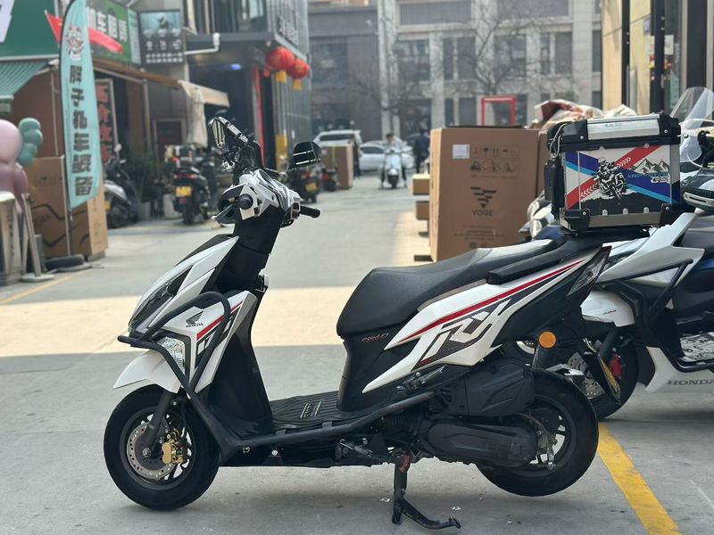 二手新大洲本田裂行 RX125Fi