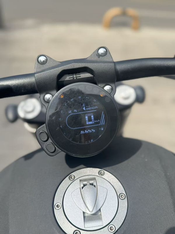 二手奔达Rock300 灰石