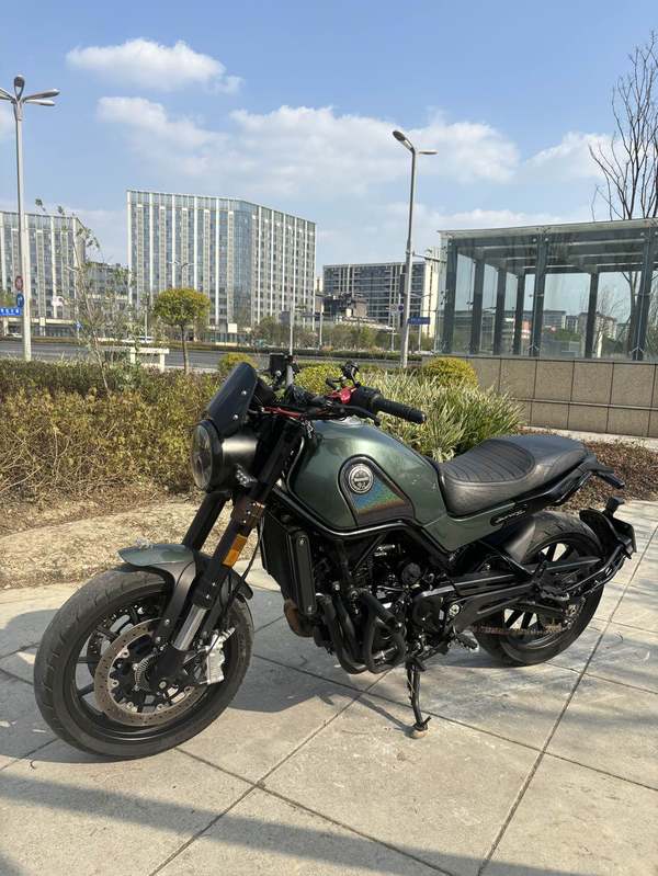 二手贝纳利幼狮 Leoncino 500