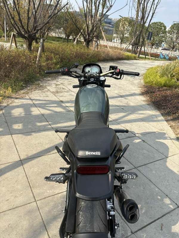 二手贝纳利幼狮 Leoncino 500