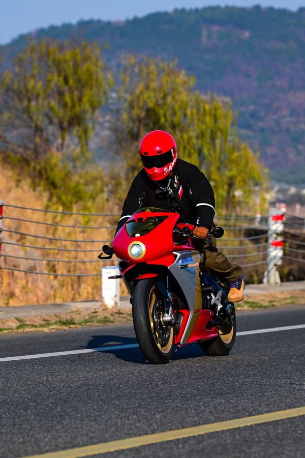 二手奥古斯塔Superveloce 800