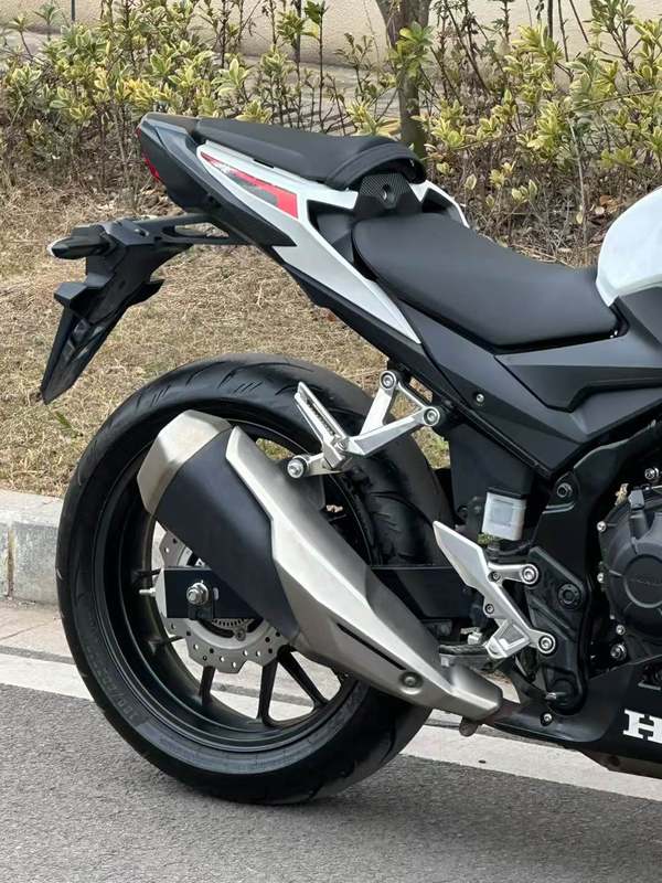 二手本田CBR400R