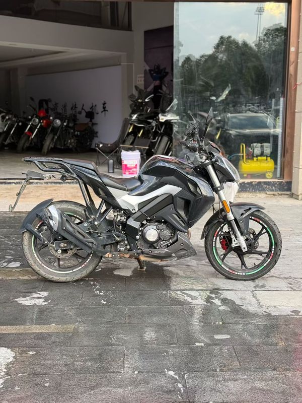 二手贝纳利小迅龙 BN150S