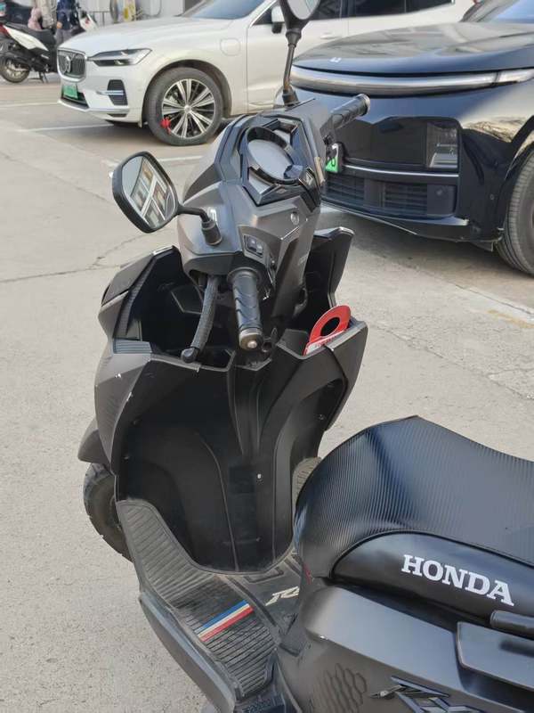 二手新大洲本田裂行 RX125Fi