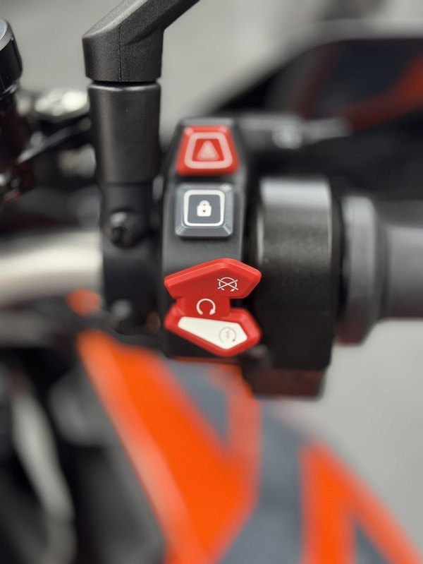 二手KTMR2R1290 Super Duke GT