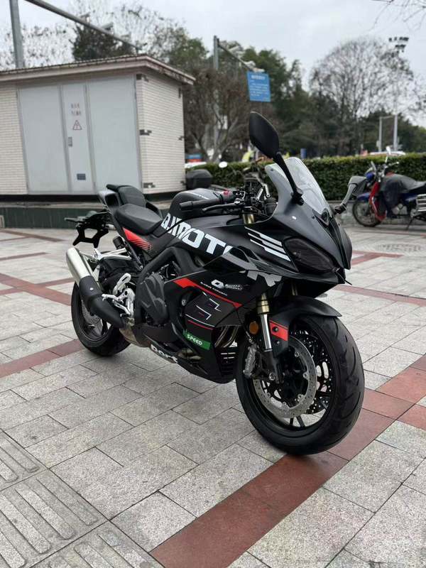 二手QJMOTOR赛800