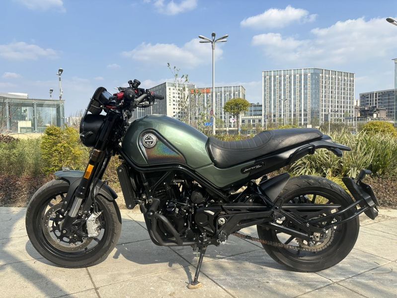 二手贝纳利幼狮 Leoncino 500