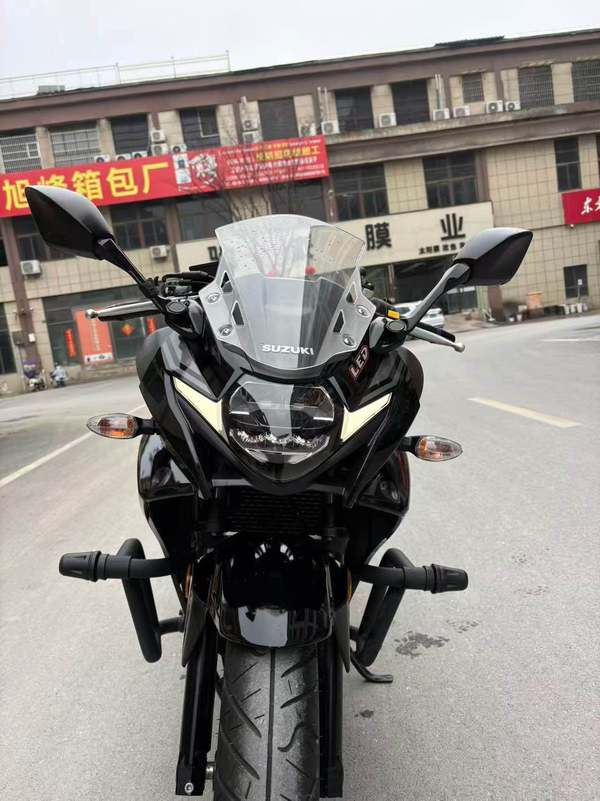 二手豪爵铃木GSX250R