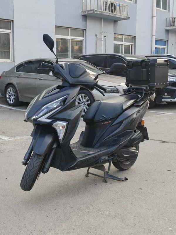 二手新大洲本田裂行 RX125Fi