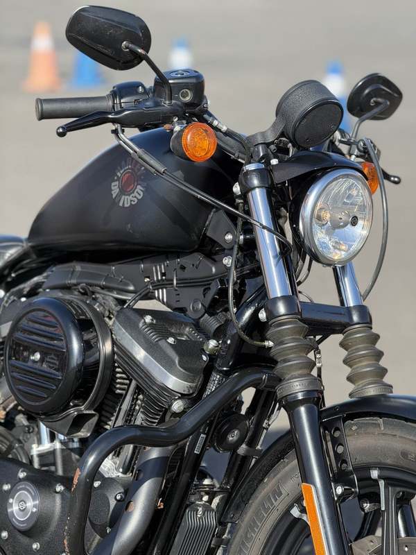 二手哈雷戴维森Iron883 硬汉