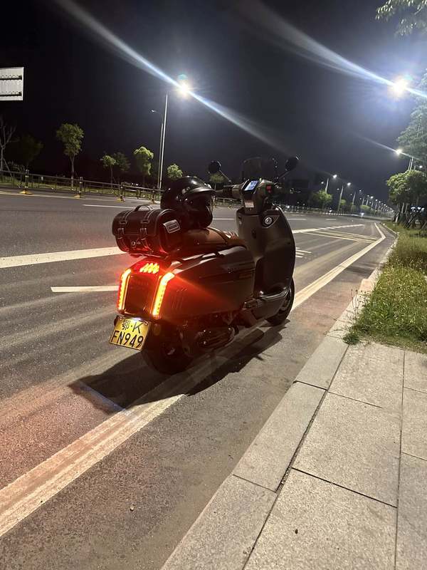 二手维多利亚Sixties 250Si