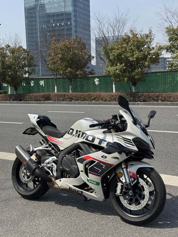 二手QJMOTOR赛800