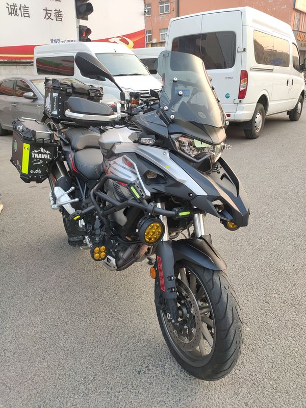 二手贝纳利TRK552