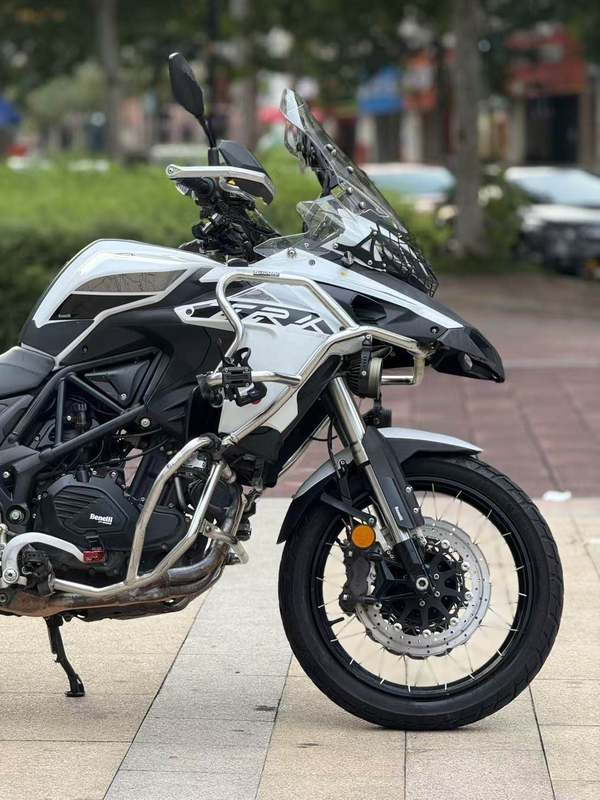 二手贝纳利金鹏 TRK502