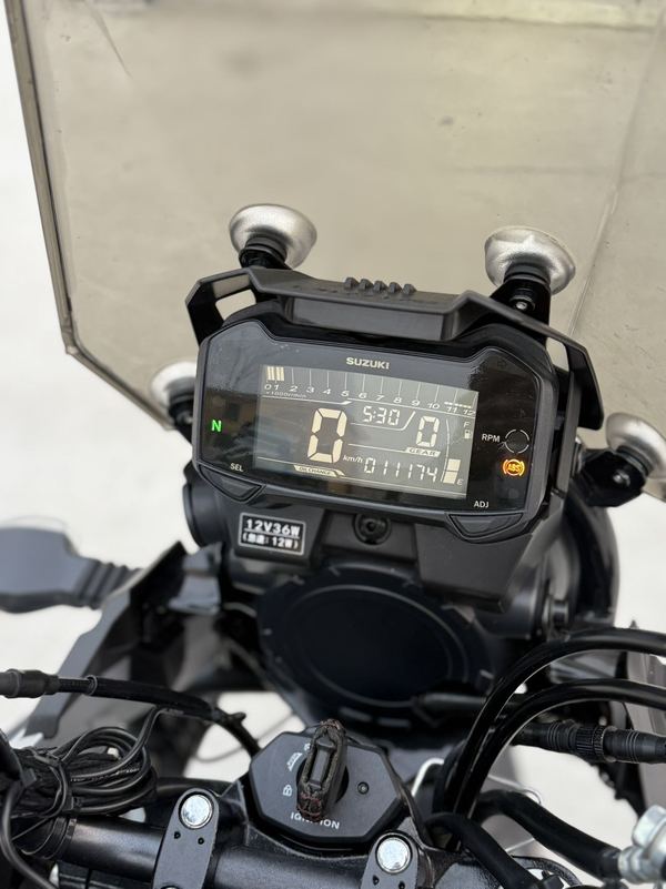 二手豪爵铃木DL250