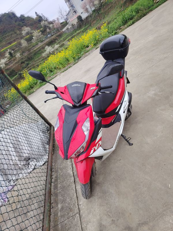 二手五羊本田NX125