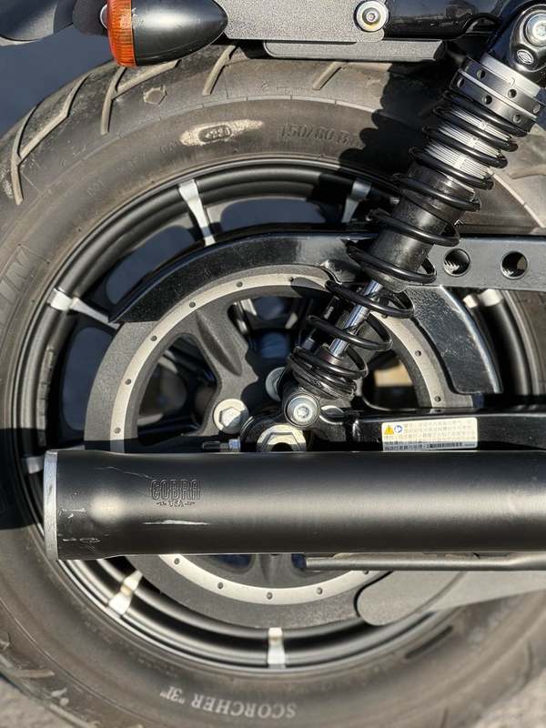 二手哈雷戴维森Iron883 硬汉