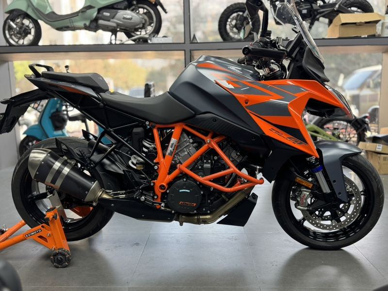 二手KTMR2R1290 Super Duke GT