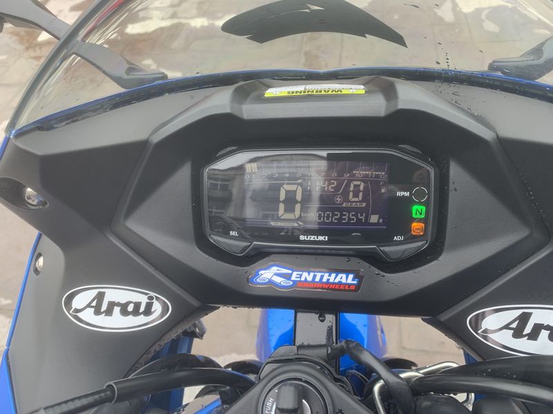 二手济南铃木极客飒 Gixxer 155