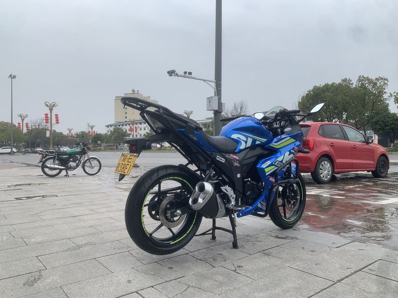 二手济南铃木极客飒 Gixxer 155