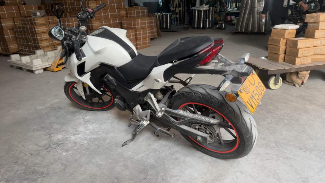 二手五羊本田CB190R 暴锋眼