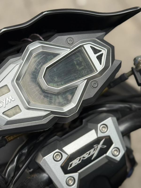 二手三阳小钢侠 CROX