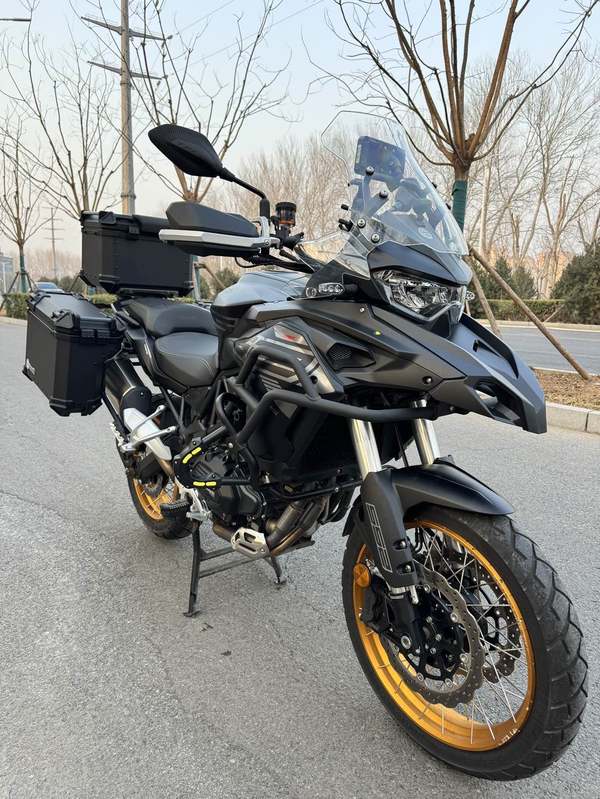 二手贝纳利TRK552