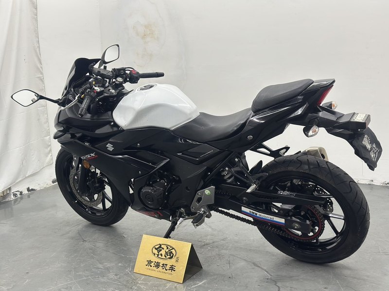 二手豪爵铃木GSX250R