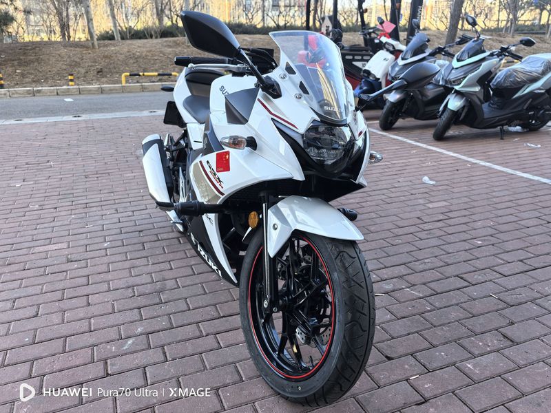二手豪爵铃木GSX250R