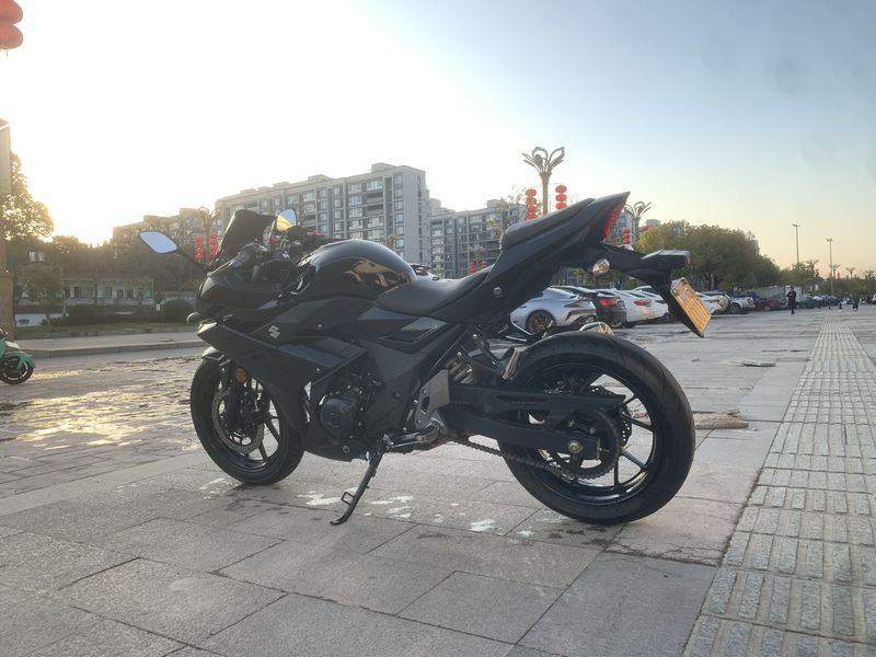 二手豪爵铃木GSX250R