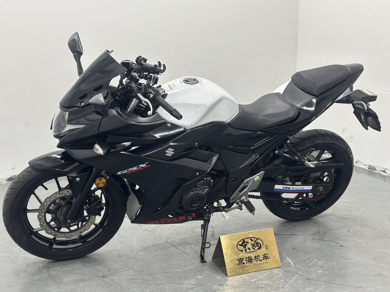 二手豪爵铃木GSX250R
