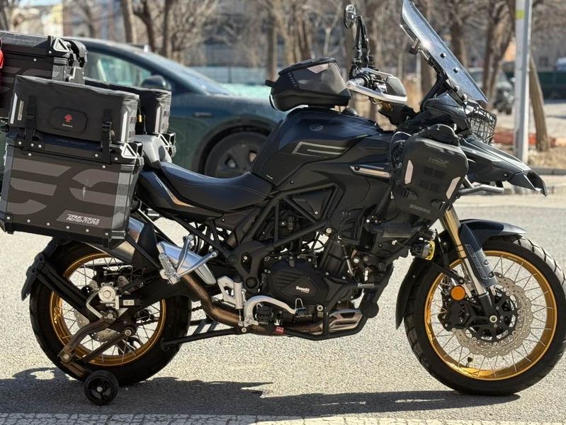 二手贝纳利TRK552