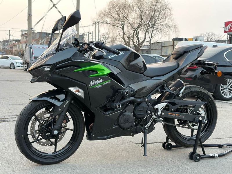 二手川崎Ninja 500