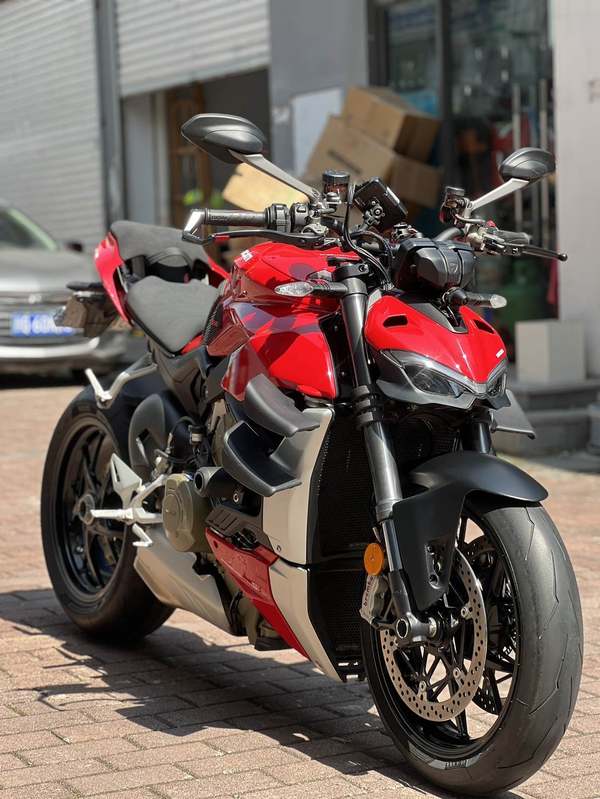 二手杜卡迪Street Fighter V4